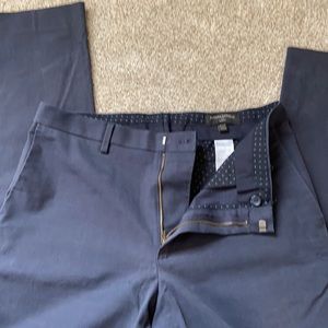 Men’s slim fit 32 x 34 navy casual dress pant